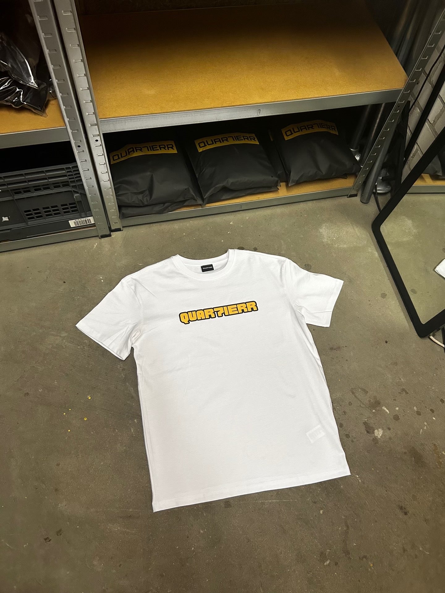 LA MARQUE DU QUAR7IERR YELLOW T-SHIRT