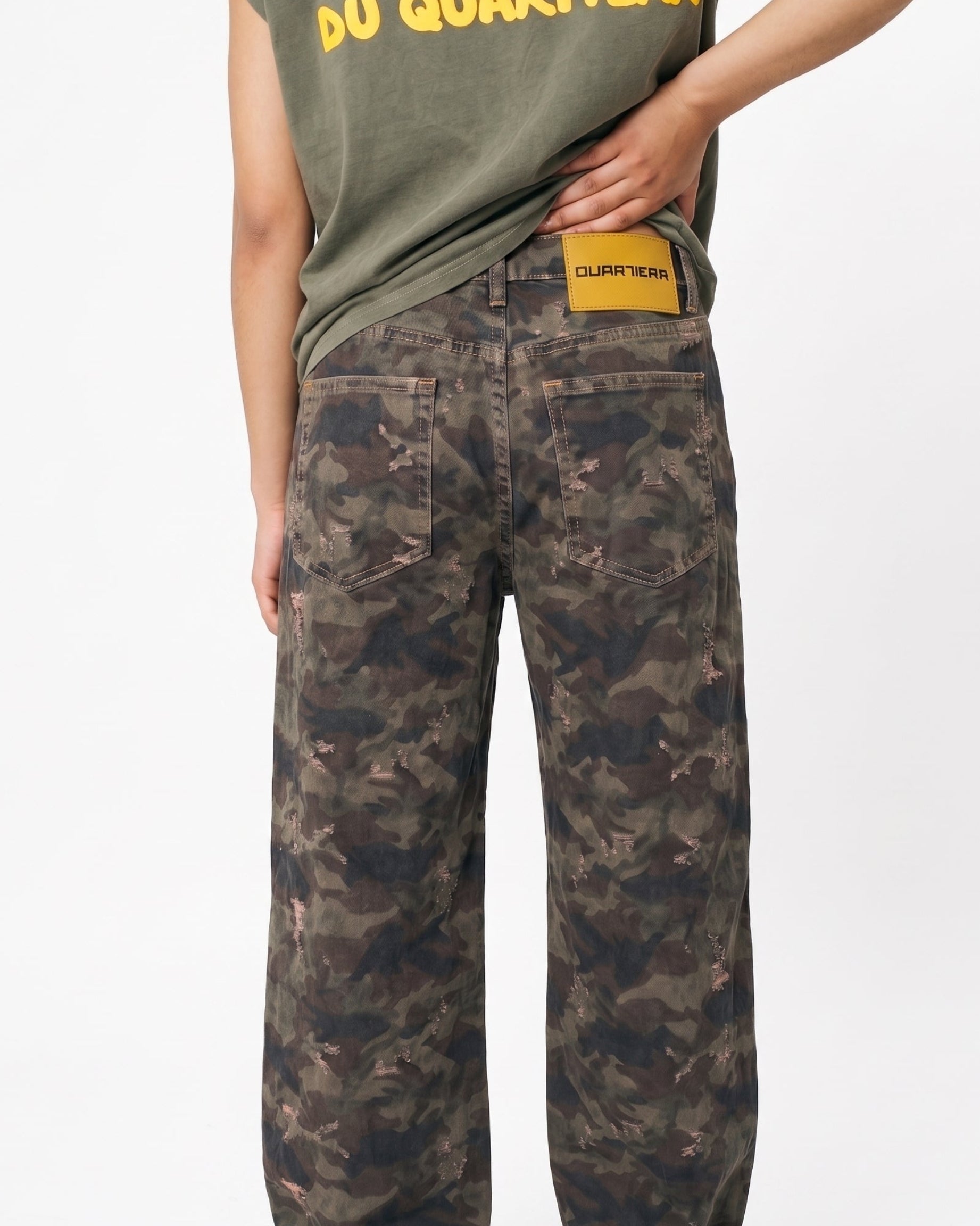QUAR7IERR CAMO WIDE LEG JEANS