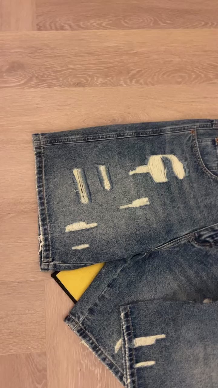 QUAR7IERR STATIC WASH DENIM SHORTS